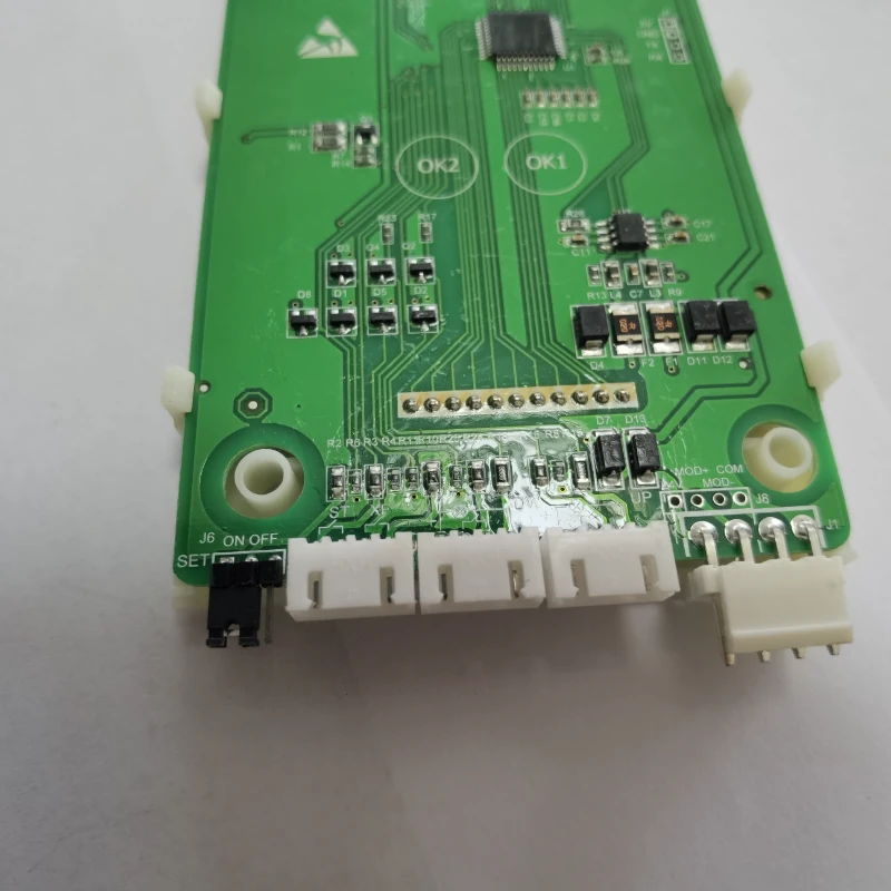 Elevator display screen